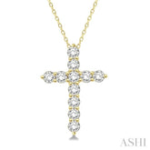 3/4 Ctw Round Cut Diamond Cross Pendant With Chain in 14K Yellow Gold