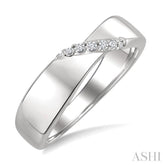 1/20 Ctw Single Cut Diamond Fashion Ring in Sterling Silver
