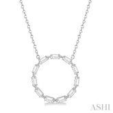 1/2 Ctw Circle Round Cut Diamond Pendant With Chain in 14K White Gold