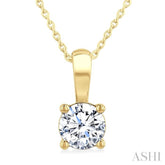 3/4 Ctw Prong Set Round Cut Diamond Solitaire Pendant With Chain in 14K Yellow Gold