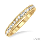 1/4 Ctw Round Cut Diamond Wedding Band in 14K Yellow Gold
