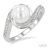 7X7 MM Round Shape Cultured Pearl and 1/50 Ctw Bypass Round Cut Diamond Ring in Sterling Silver