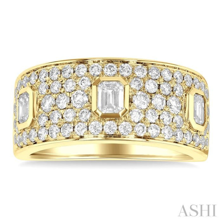 1 1/2 Ctw 3-Stone Emerald and Round Cut Diamond Fashion Wide Band in 14K Yellow Gold