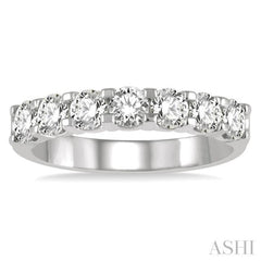 1 Ctw Round Cut Diamond 7 Stone Wedding Band in Platinum