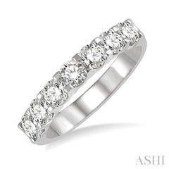 1 Ctw Round Cut Diamond 7 Stone Wedding Band in Platinum