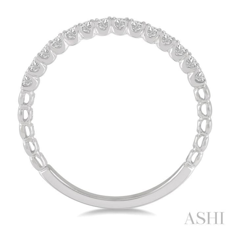 1/4 Ctw Lattice Round Cut Diamond Wedding Band in Platinum