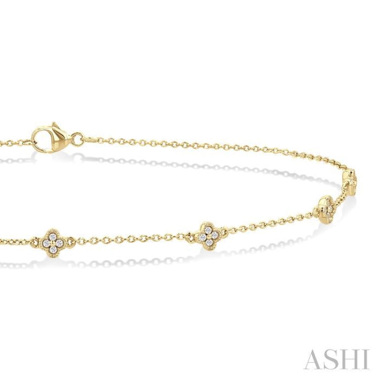 1/10 ctw Clover Motif Round Cut Diamond Station Bracelet in 10K Yellow Gold
