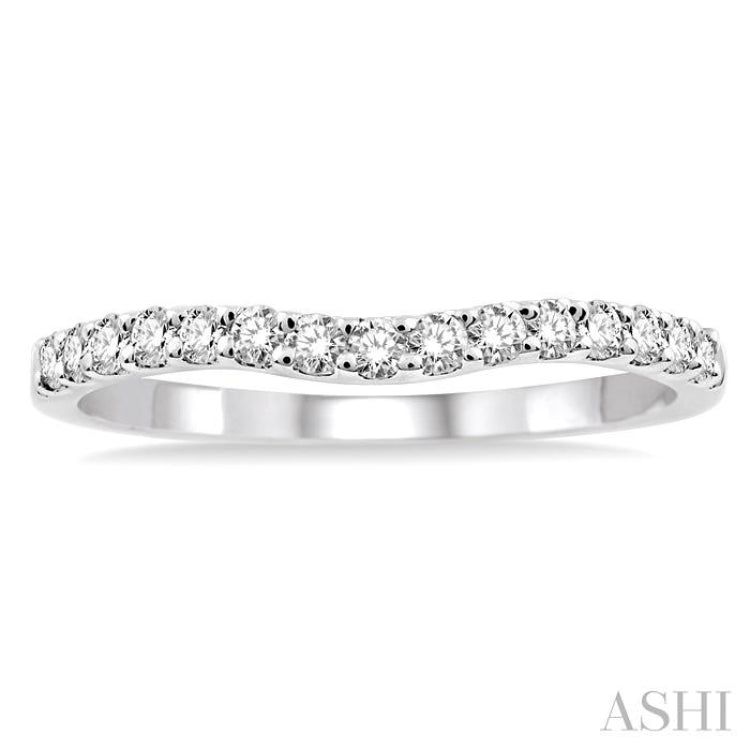 1/4 ctw Round Cut Diamond Wedding Band in 14K White Gold