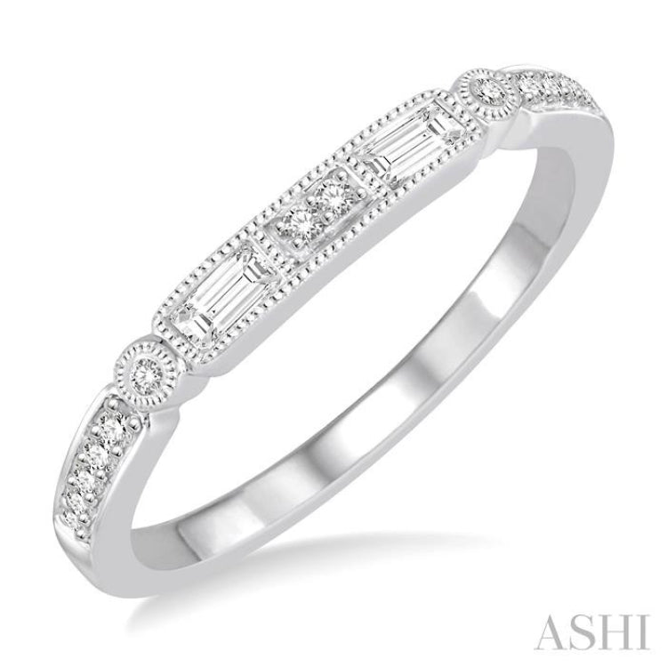 1/5 ctw Diamond Wedding Band in 14K White Gold
