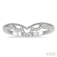 1/8 ctw Milgrain Chevron Center Scallop Base Round Cut Diamond Wedding Band in 14K White Gold