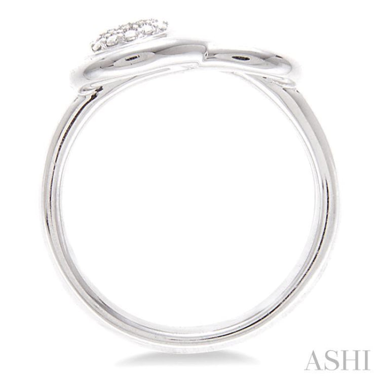 1/50 Ctw Round Cut Diamond Fashion Ring in Sterling Silver