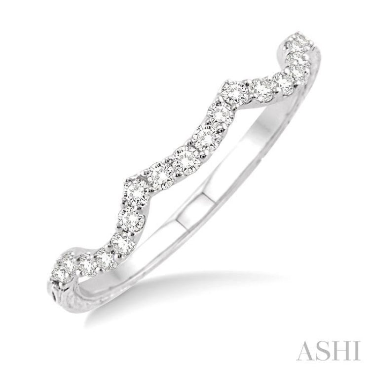 1/5 ctw Round Cut Diamond Wedding Band in 14K White Gold