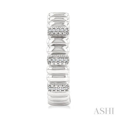 1/10 Ctw Wide Ribbed Plain Polished and Round Cut Diamond Bold Fashion Hoop Earrings in Sterling Silver