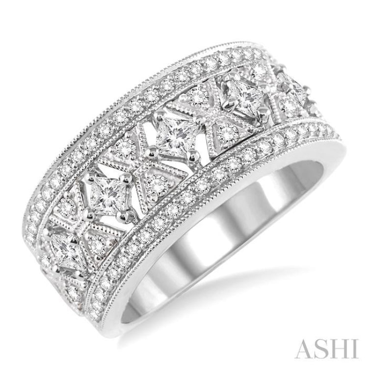7/8 ctw Diamond Fashion Band in 14K White Gold