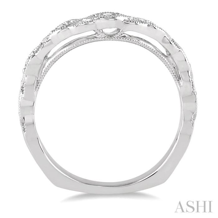 1/6 ctw Milgrain Leaf Motif Round Cut Diamond Wedding Band in 14K White Gold
