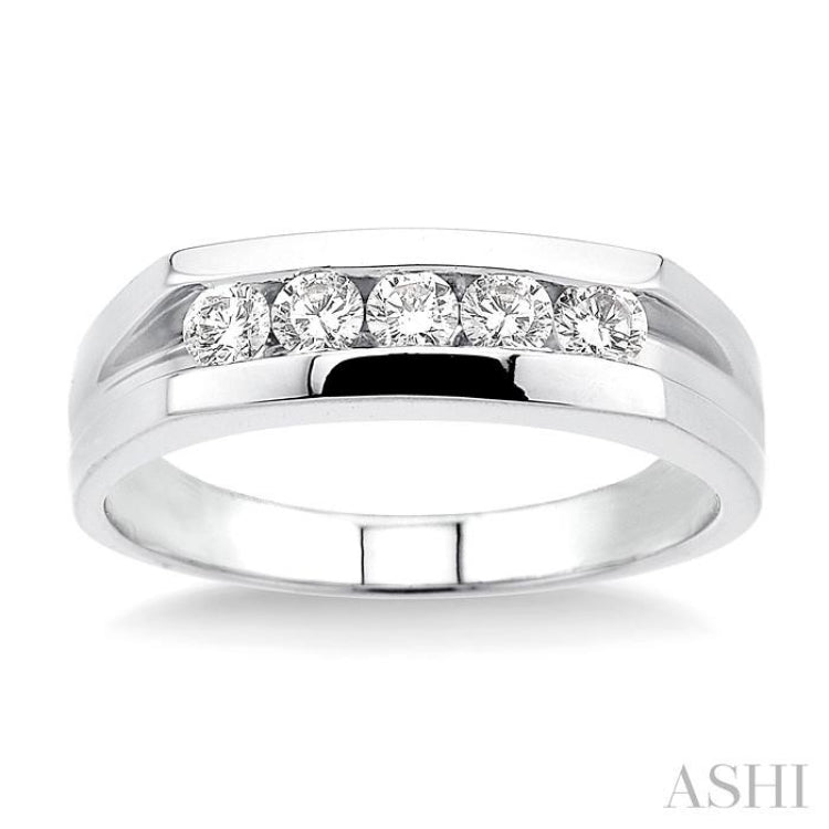 1/2 Ctw Channel Set Round Cut Diamonds Men's Ring in 14K White Gold
