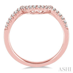 1/5 Ctw Curved Center Round Cut Diamond Wedding Band in 14K Rose Gold