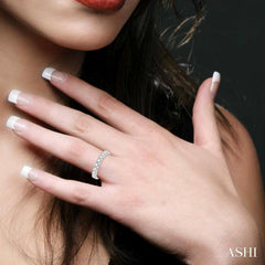 1 Ctw Round Cut Diamond Wedding Band in 14K White Gold