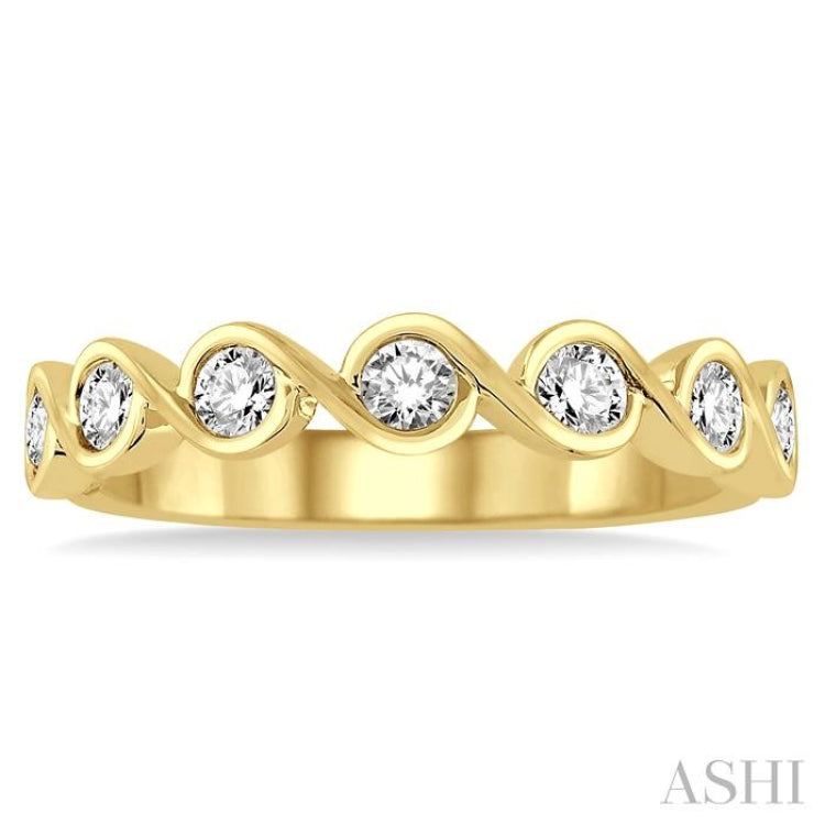 1/2 Ctw Round Cut Diamond Stack Band in 14K Yellow Gold