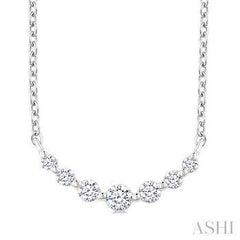 925 0.12Ct Diamond Smile Necklace