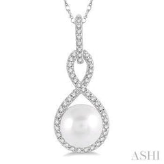 10K 0.15CT Diamond 7MM Pearl Pendant
