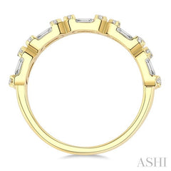 3/4 Ctw Elongated Cushion Mount Link Fusion Baguette and Round Cut Diamond Fashion Band in 14K Yellow Gold