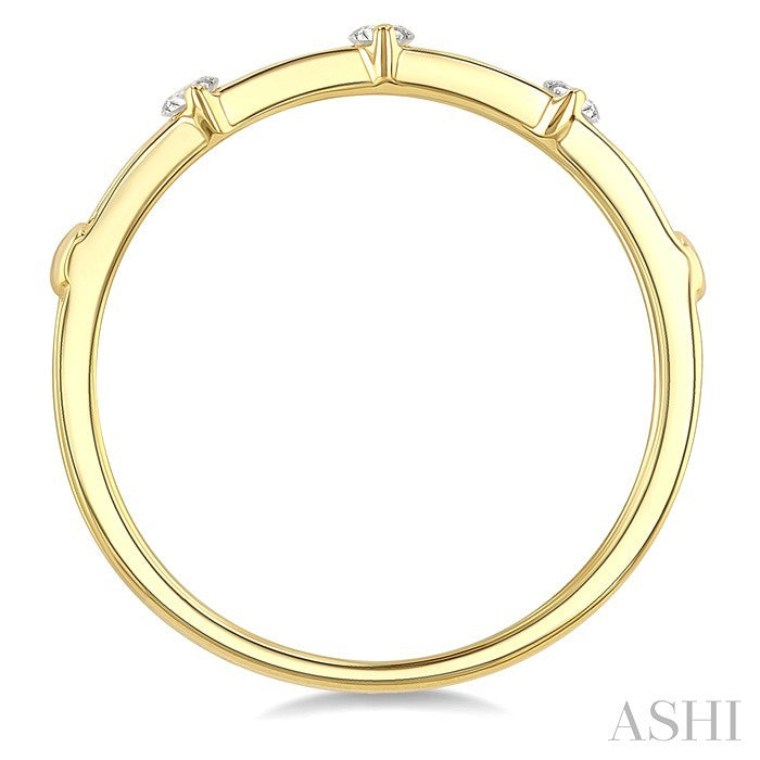 1/10 Ctw Open Window Frames Round Cut Diamond Stackable Fashion Band in 10K Yellow Gold