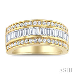 1 1/2 Ctw Channel Set Baguette and Round Cut Diamond Wedding Band in 14K Yellow Gold