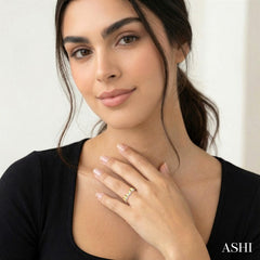 1/2 Ctw Bold V-Shaped Center Marquise and Round Cut Diamond Fashion Band in 14K Yellow Gold
