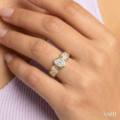 1 Ctw 7 Stone Bezel Set Oval Cut Diamond Fashion Band in 14K Yellow Gold