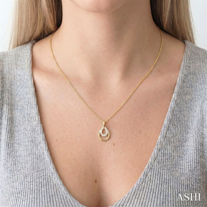 1/10 Ctw Overlay Pear Shaped Frame Round Cut Golden Glow Diamond Fashion Drop Petite Pendant With Chain in 10K Yellow Gold