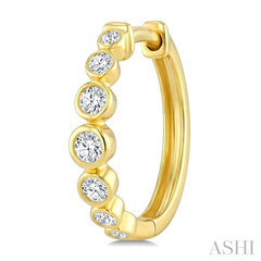 1/4 Ctw Graduated Bezel Set Round Cut Diamond Fashion Hoop Earrings in 14K Yellow Gold