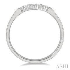 1/10 Ctw 7 Stone Round Cut Diamond Wedding Band in 14K White Gold