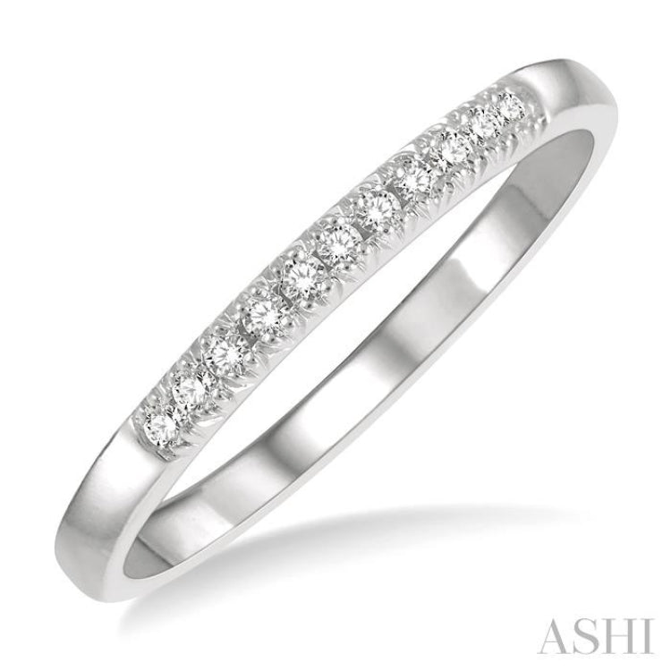 1/10 Ctw 11 Stone Round Cut Diamond Wedding Band in 14K White Gold