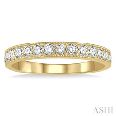 1/2 Ctw Round Cut Diamond Wedding Band in 14K Yellow Gold