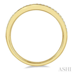 1/10 Ctw Round Cut Diamond Wedding Band in 14K Yellow Gold