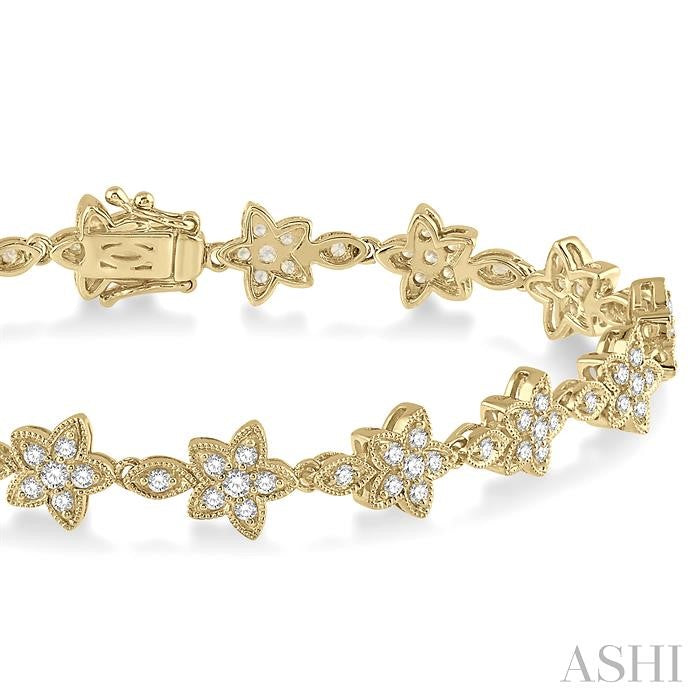 1 1/5 Ctw Flower and Marquise Link Diamond Bracelet in 14K Yellow Gold