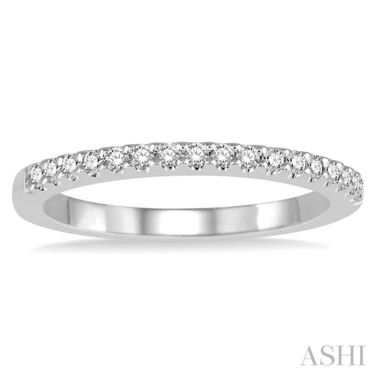1/6 ctw Round Cut Diamond Wedding Band in 14K White Gold