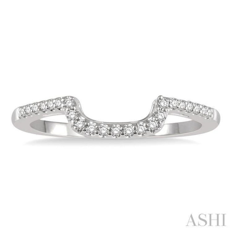 1/5 ctw Round Cut Diamond Wedding Band in 14K White Gold