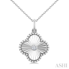 1/20 Ctw Clover Fluted Medallion Round Cut Diamond Pirouette Pendant With Chain in Sterling Silver