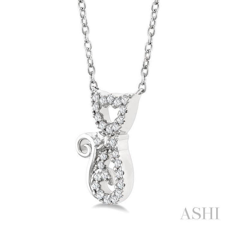 1/10 Ctw Cat Shape Petite Round Cut Diamond Fashion Pendant With Chain in 10K White Gold