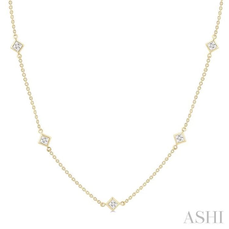 1 1/2 ctw Princess Cut Diamond Fashion Necklace in 14K Yellow Gold