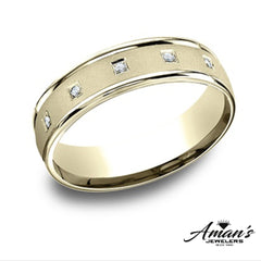 14K 0.12ct Diamond Wedding-Band