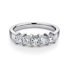 14K 0.50ct Diamond Prong-Set Wedding-Band