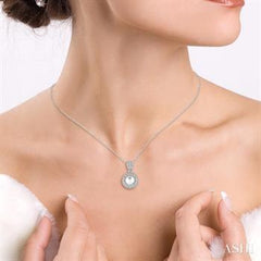 925 0.05Ct Diamond Pearl Pendant